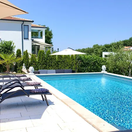 Stellina - Charming With Private Pool Near Porec