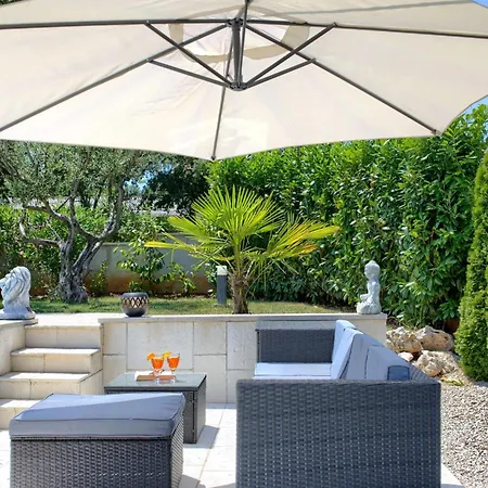 Vila Stellina - Charming With Private Pool Near Porec *