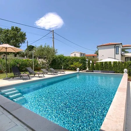 Stellina - Charming With Private Pool Near Porec Vila *
