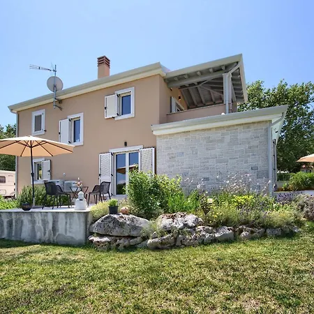 Stellina - Charming With Private Pool Near Porec *