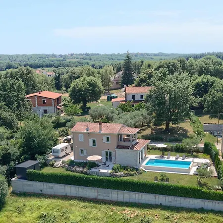 Vila Stellina - Charming With Private Pool Near Porec *